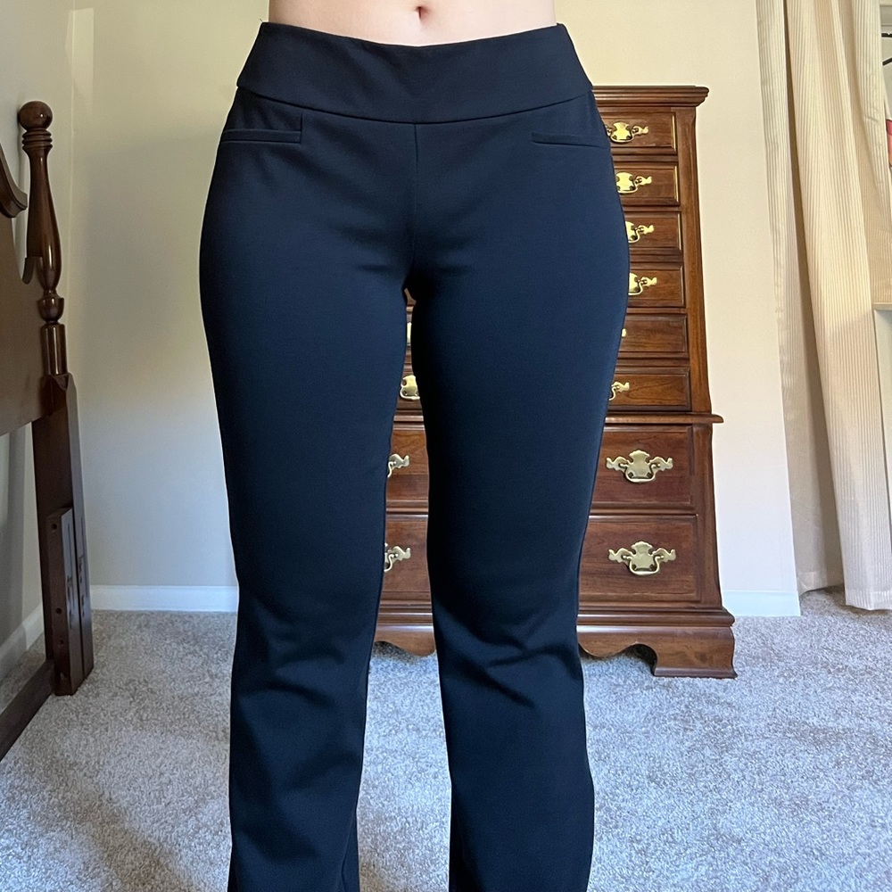Ny&co 7th avenue dress pant. Yoga pant material. No zipper. Super comfy! Size M.